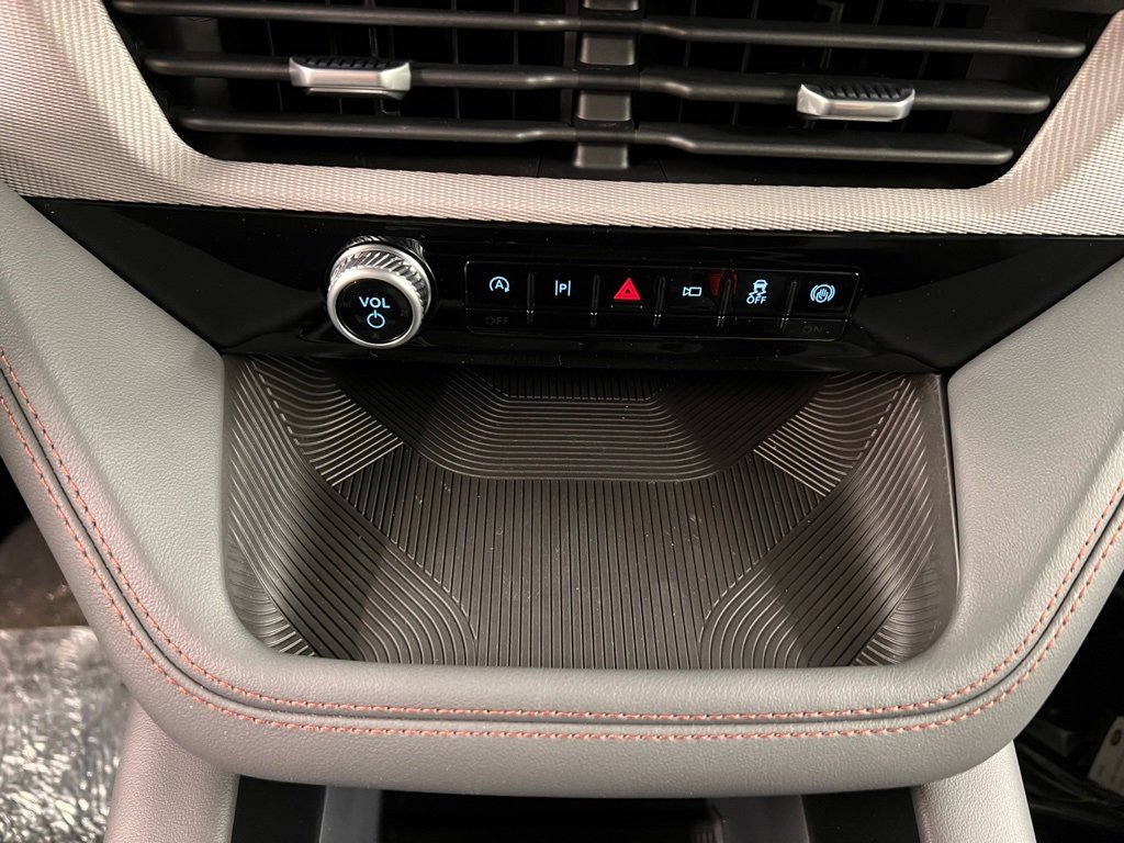 New 2026 Ford Explorer Active image 14