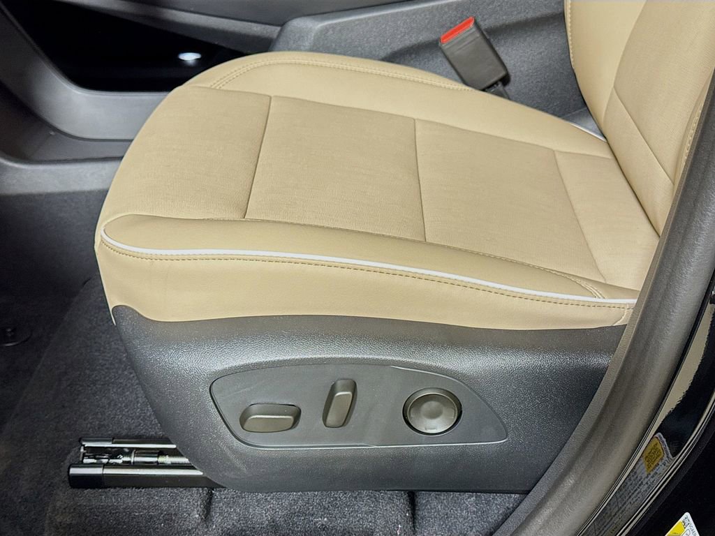 New 2026 Buick Enclave Preferred w/ Power Package FWD image 17