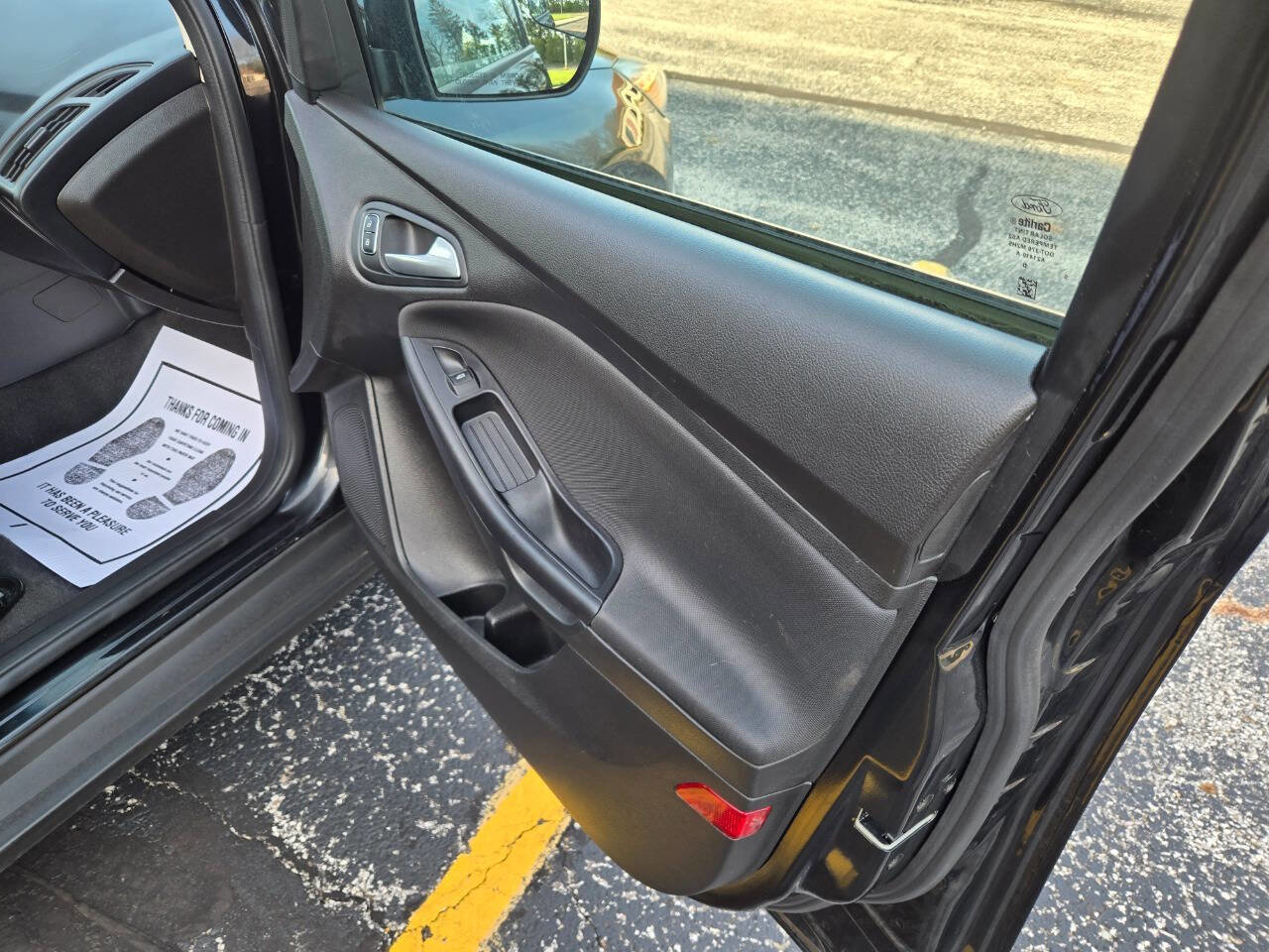 Used 2015 Ford Focus SE image 24