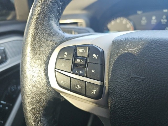 Used 2022 Ford Explorer Limited w/ Equipment Group 301A image 27