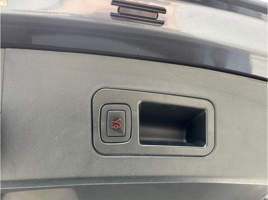 Used 2018 Tesla Model S 100D image 41