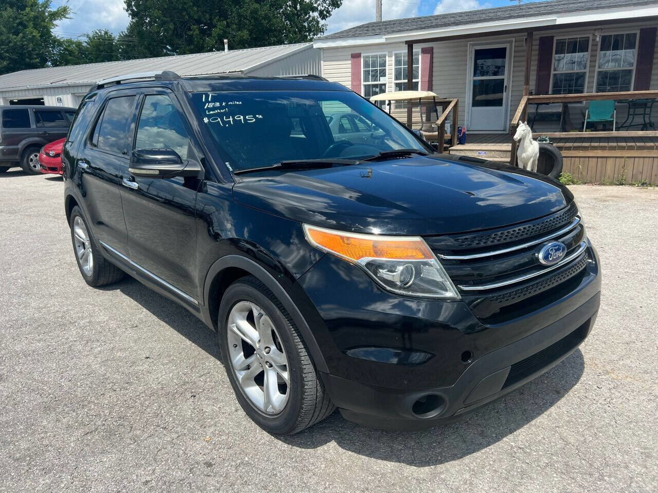 Used 2011 Ford Explorer Limited image 3