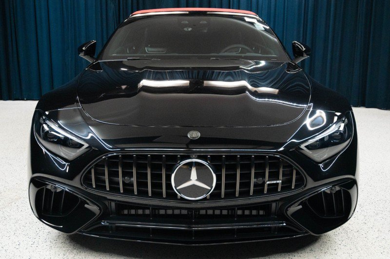New 2026 Mercedes-Benz SL 63 AMG 4MATIC image 2
