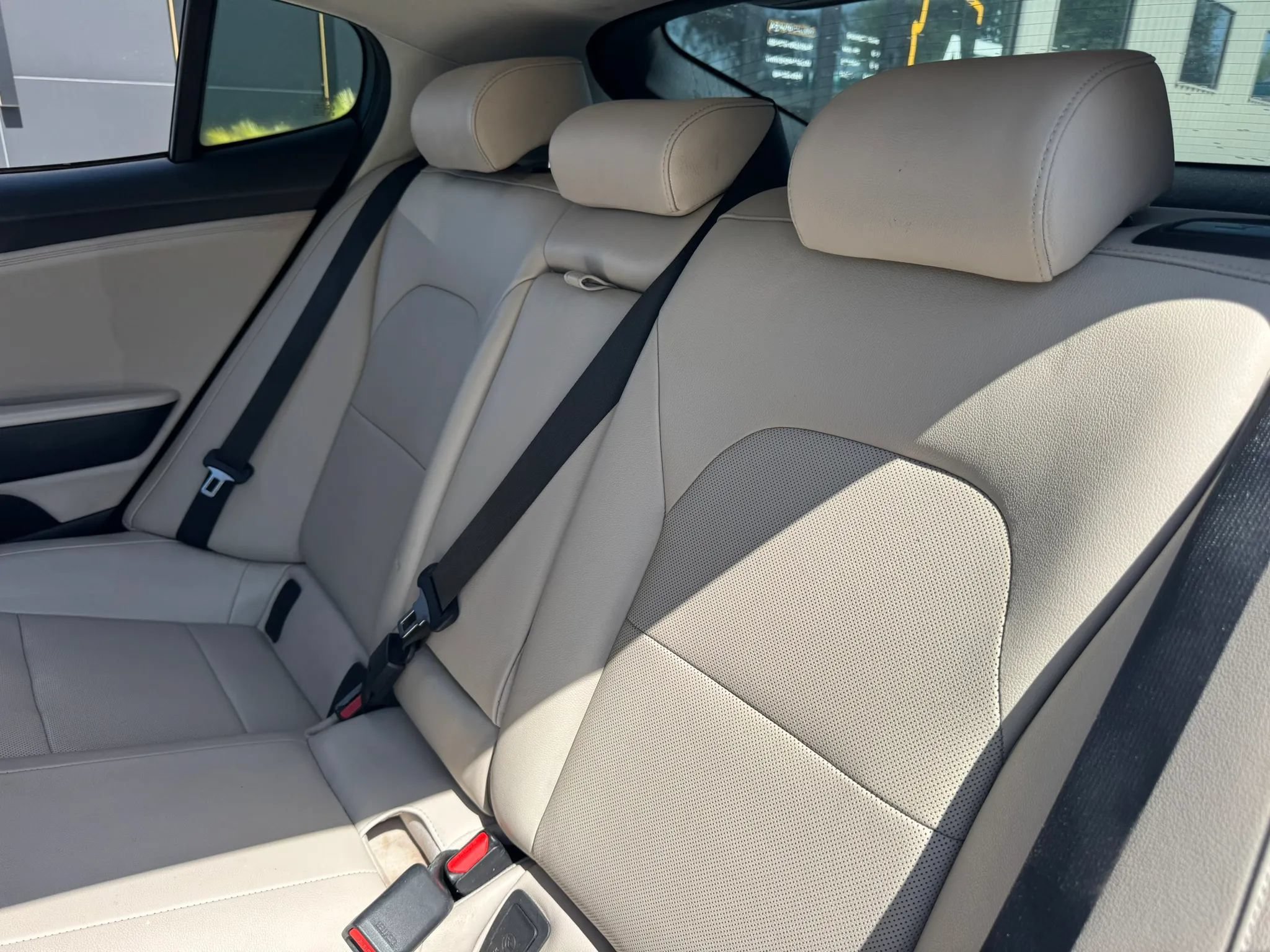 Used 2018 Kia Stinger Premium RWD image 27