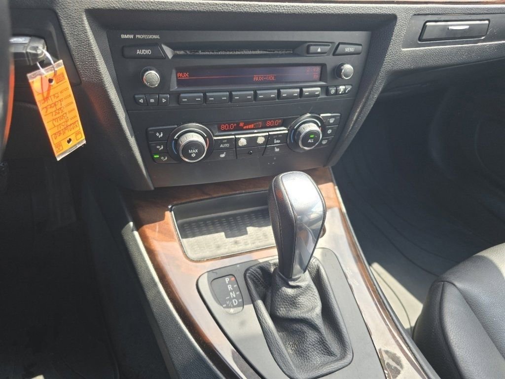 Used 2011 BMW 328i Convertible RWD image 25