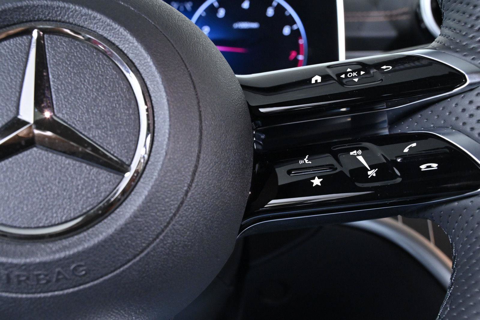 Used 2024 Mercedes-Benz C 300 4MATIC Sedan image 11
