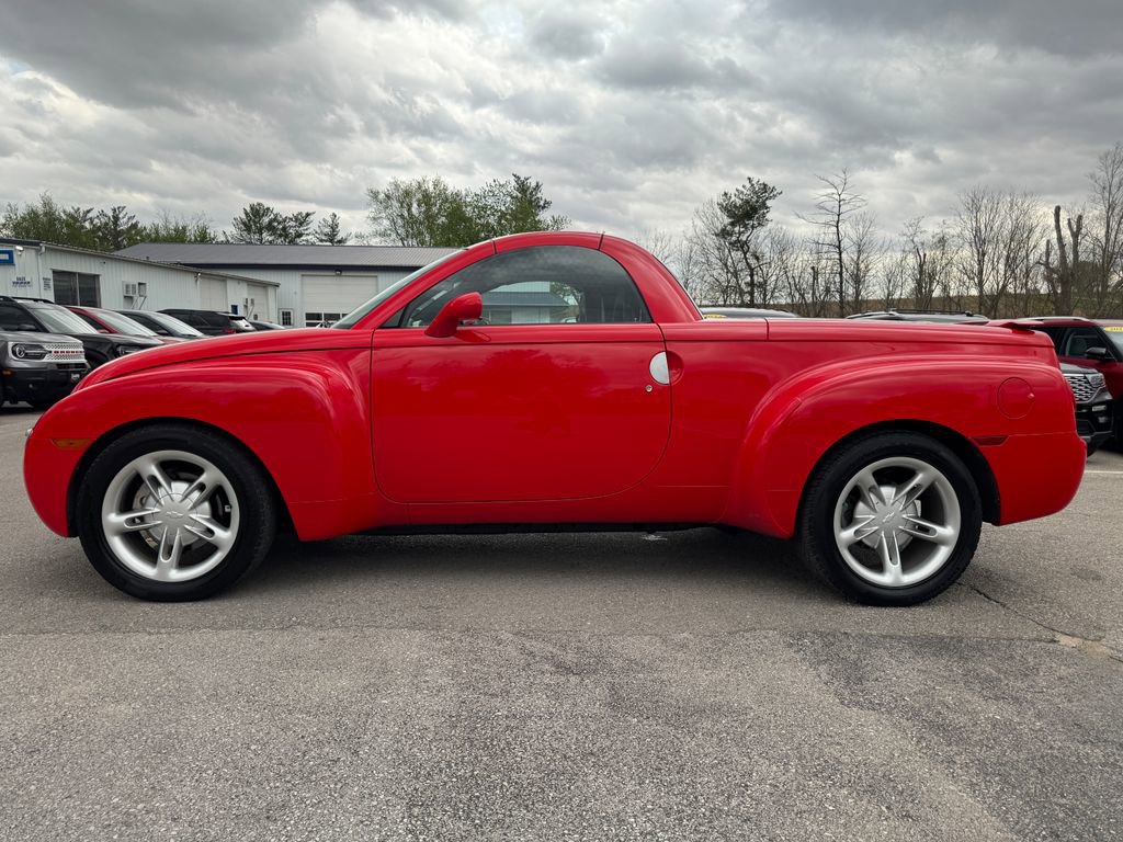 Used 2003 Chevrolet SSR RWD image 34