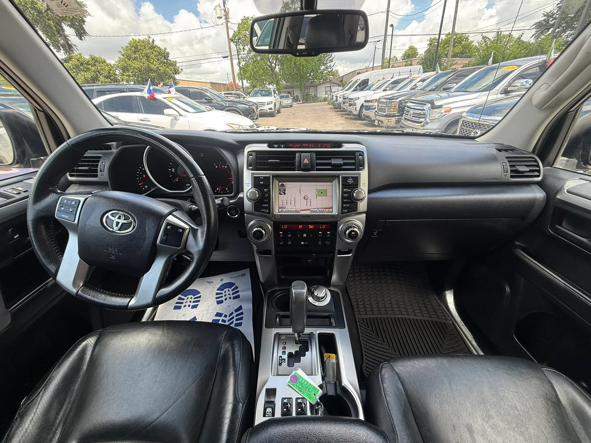 Used 2010 Toyota 4Runner Limited AWD/4WD image 10