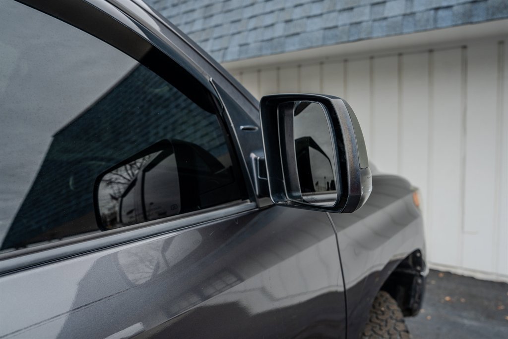 Used 2018 Toyota Tundra SR5 w/ SR5 Upgrade Package image 12