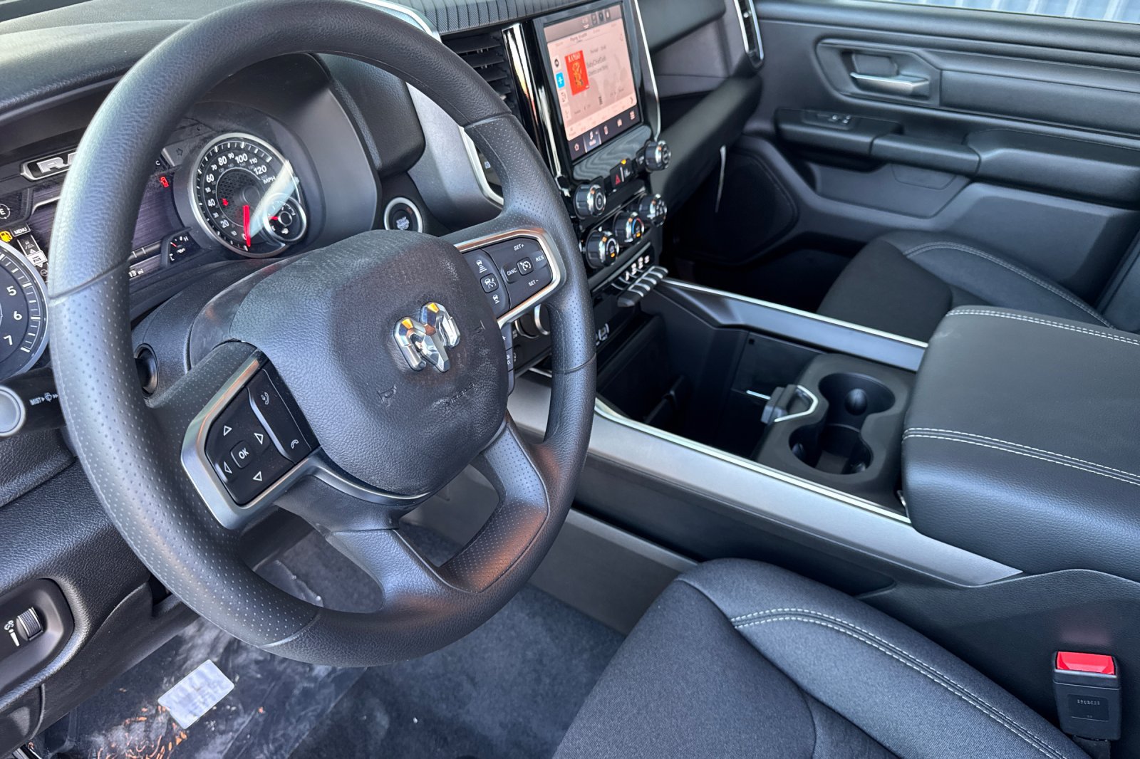 New 2026 RAM 1500 Express AWD/4WD image 9