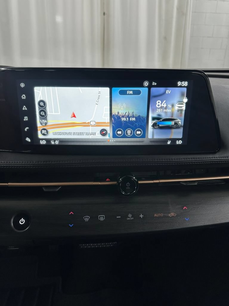 Used 2024 Nissan Ariya AWD image 20