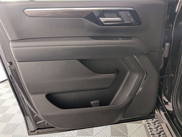 Certified 2025 Chevrolet Suburban Z71 image 30