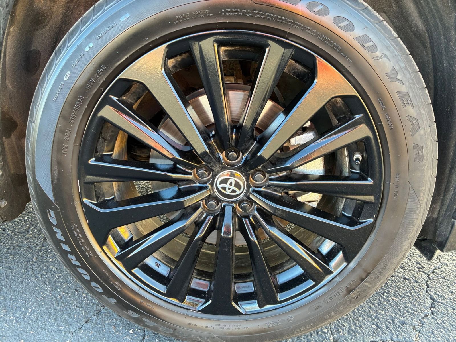 Used 2025 Toyota Highlander XSE image 35