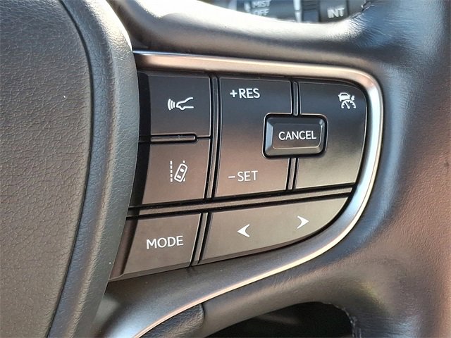 Used 2023 Lexus UX 250h AWD w/ Premium Package image 22