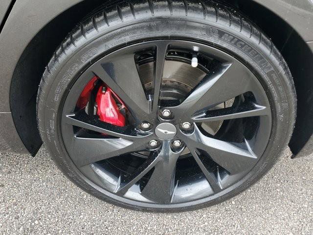 Used 2023 Genesis G70 3.3T w/ Sport Prestige Package image 9