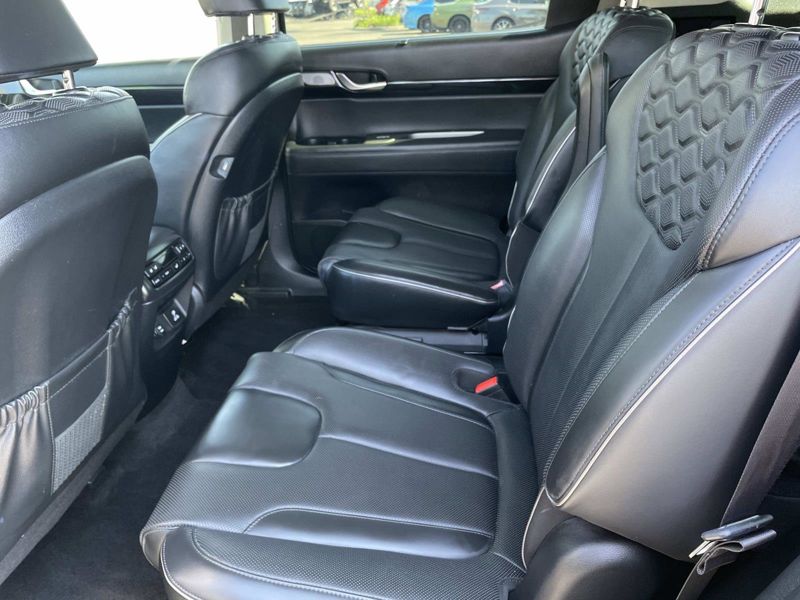 Certified 2022 Hyundai Palisade Limited w/ Cargo Package image 24