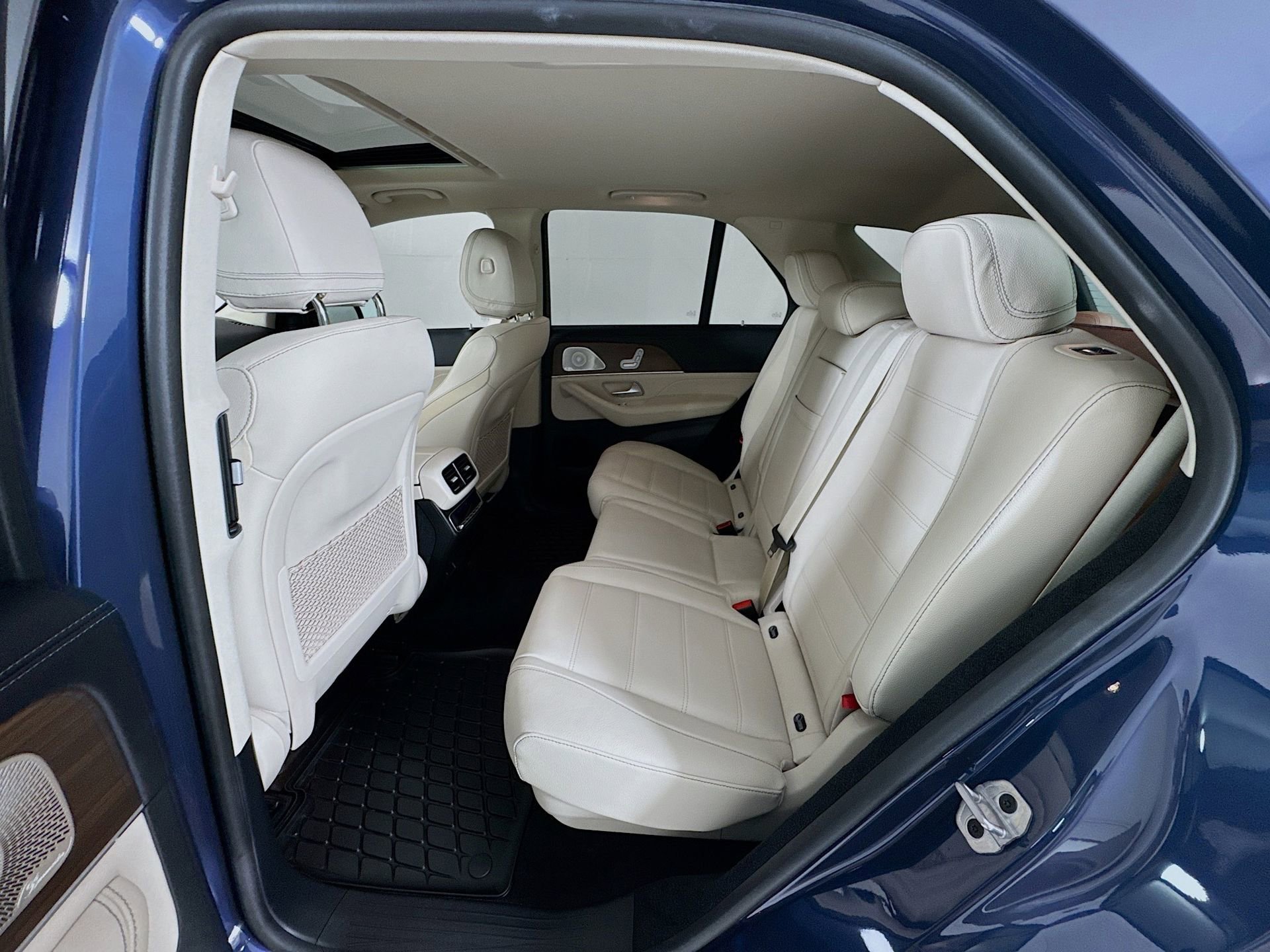 Certified 2024 Mercedes-Benz GLE 450 4MATIC image 27