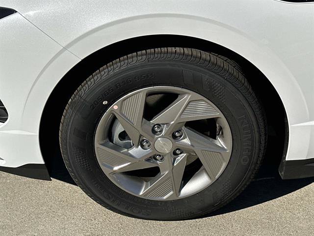 New 2026 Hyundai Elantra SE FWD image 28