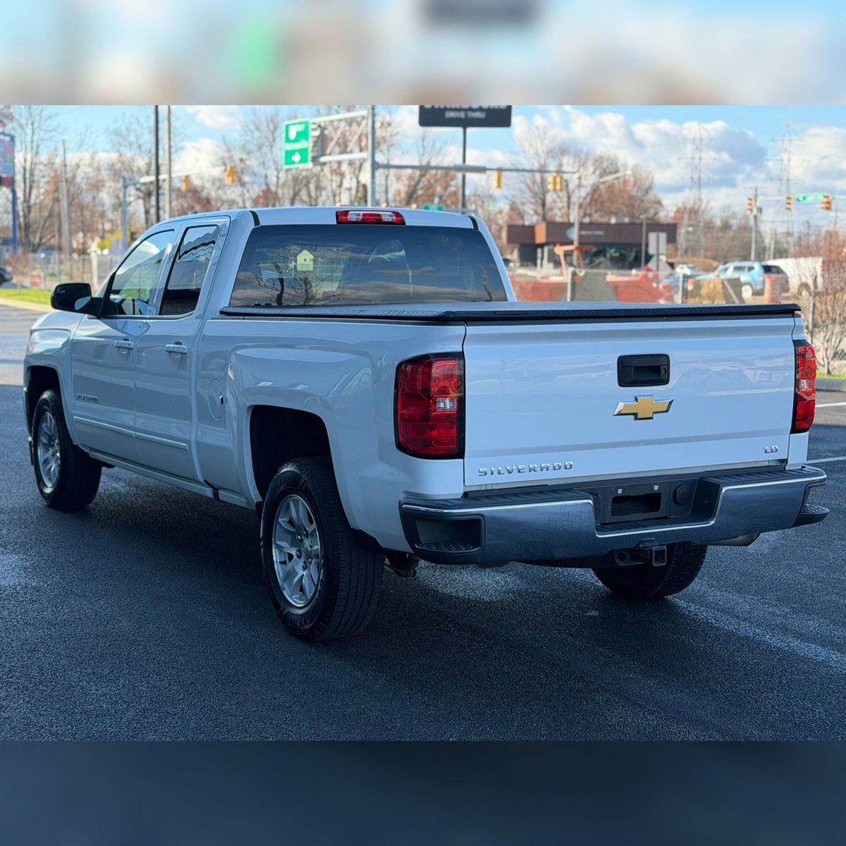 Used 2019 Chevrolet Silverado 1500 LT image 3
