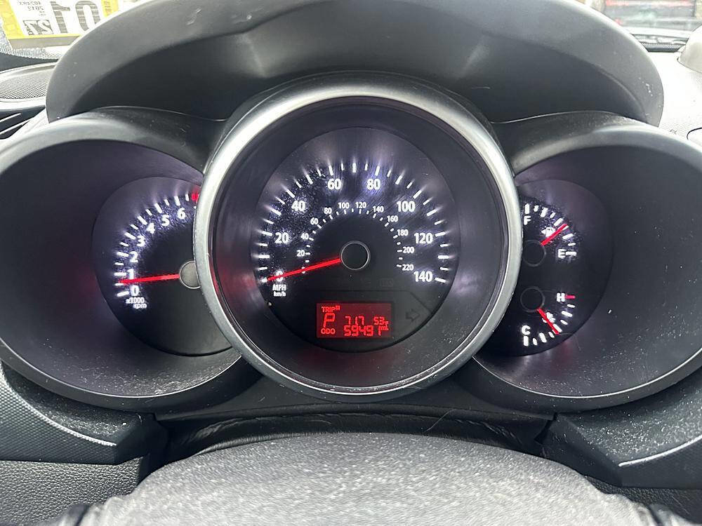 Used 2012 Kia Soul + w/ Audio Pkg image 11