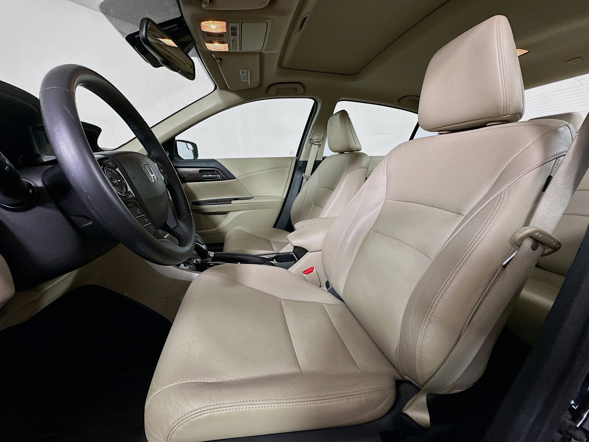 Used 2017 Honda Accord EX-L image 13