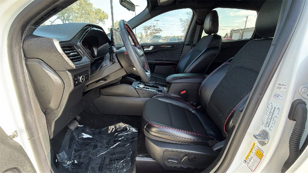 Used 2025 Ford Escape ST-Line Elite w/ Tech Pack #1 image 16