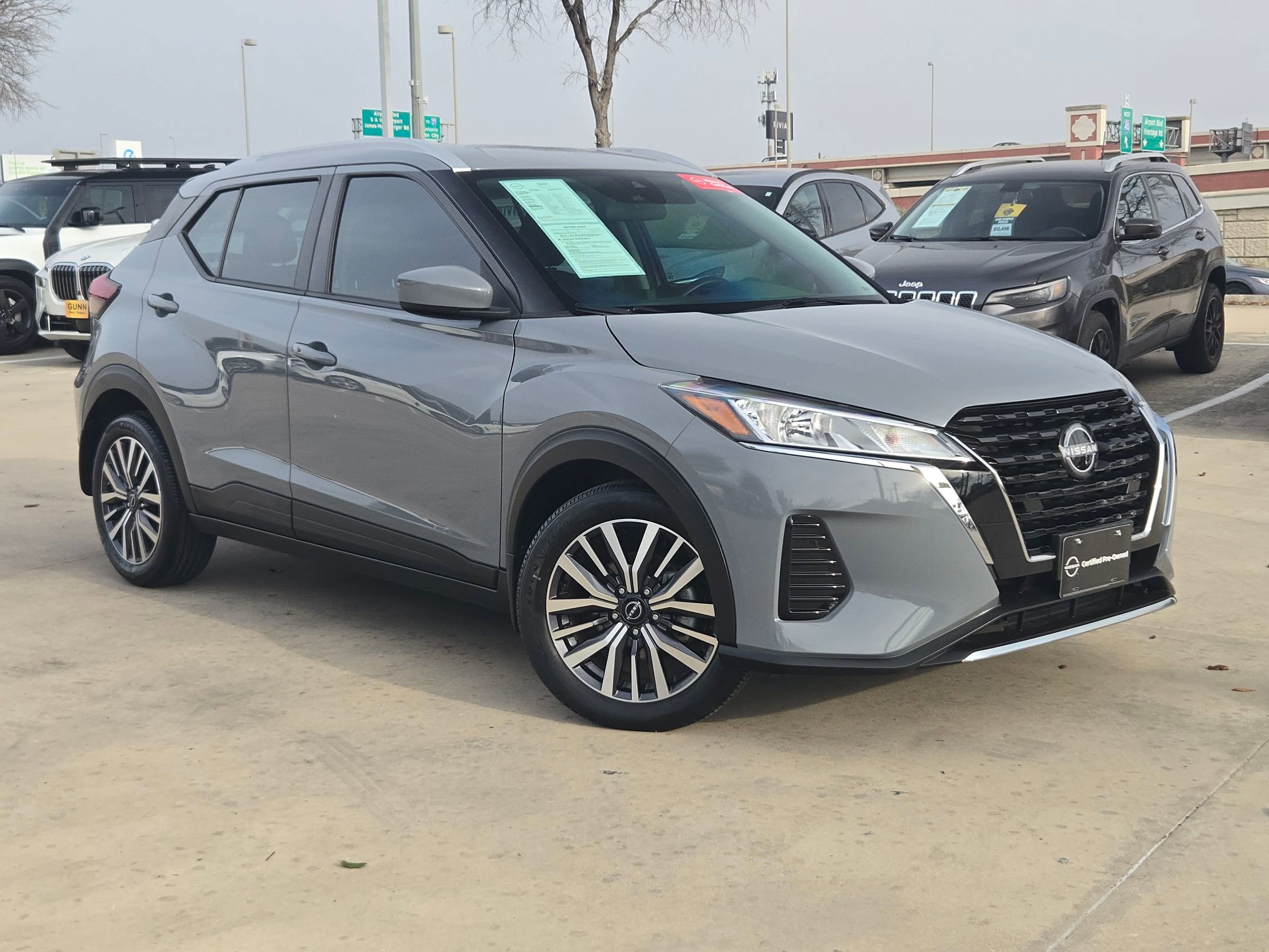 Used 2023 Nissan Kicks SV