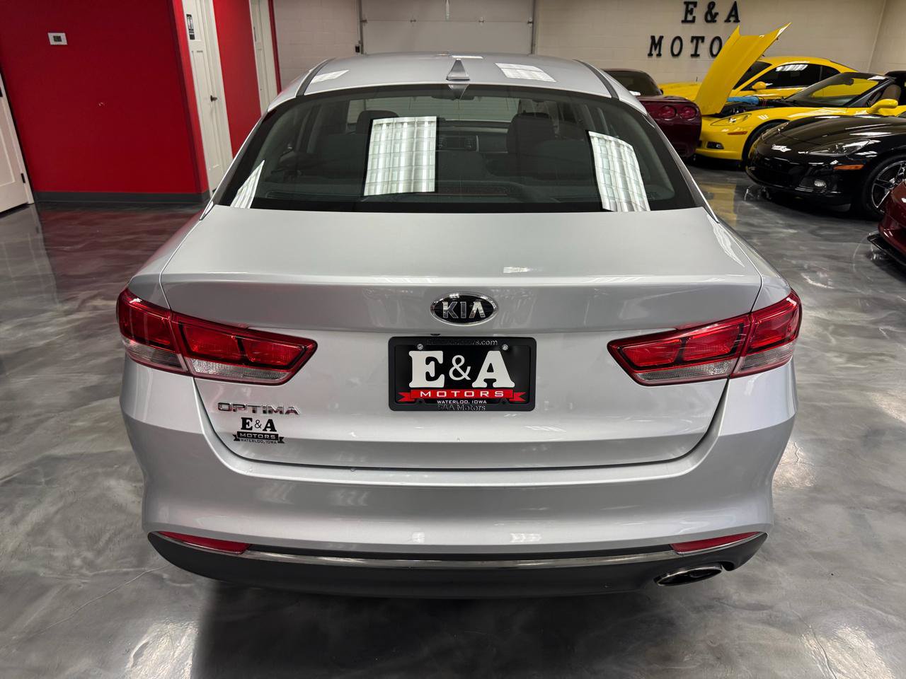 Used 2017 Kia Optima LX FWD image 11