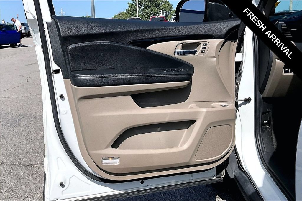 Used 2021 Honda Pilot Touring image 20