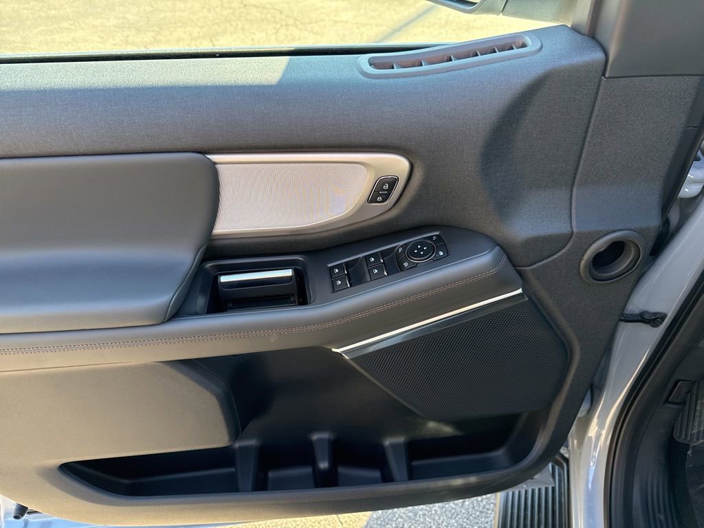 New 2025 Ford Expedition Active image 21