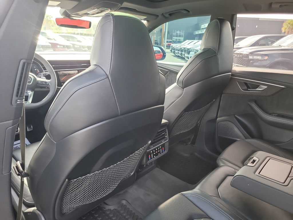 Used 2022 Audi RS Q8 AWD/4WD image 12
