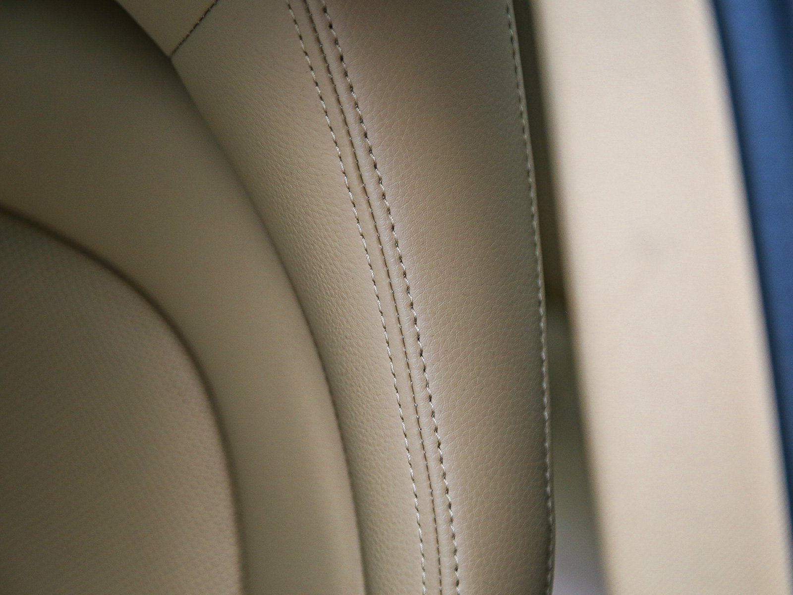 Certified 2023 Porsche Panamera Platinum Edition RWD image 26