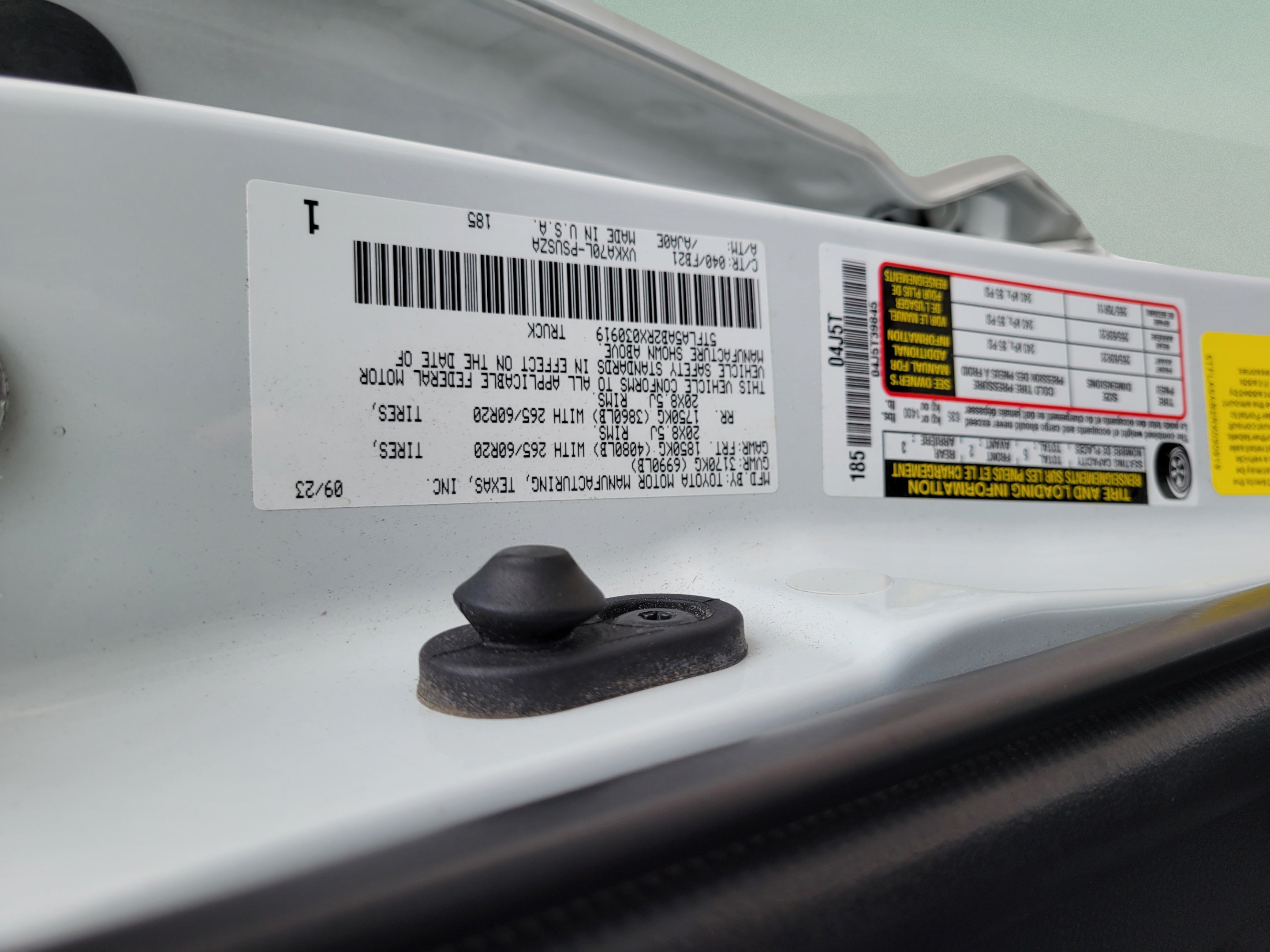 Used 2024 Toyota Tundra SR5 w/ SR5 Convenience Package RWD image 25