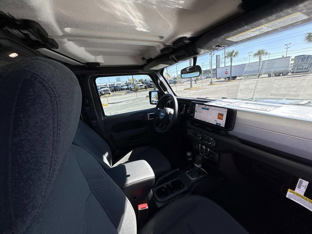 New 2026 Jeep Gladiator Sport AWD/4WD image 14