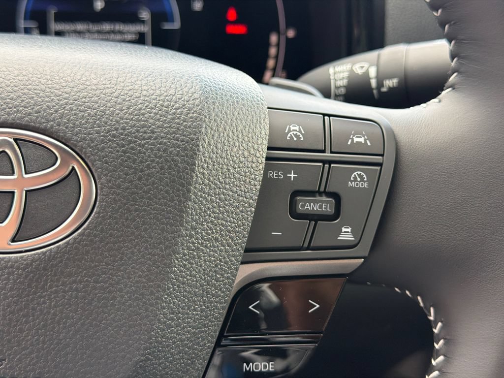 New 2026 Toyota Camry Hybrid FWD image 26