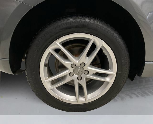 Used 2016 Audi Q5 2.0T Premium Plus w/ Technology Package image 17