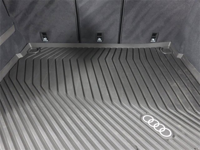 Used 2025 Audi Q5 Premium Plus w/ Premium Plus image 25