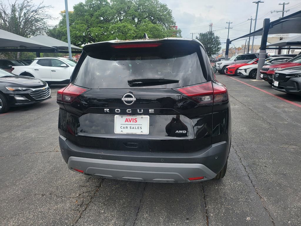 Used 2023 Nissan Rogue S image 13