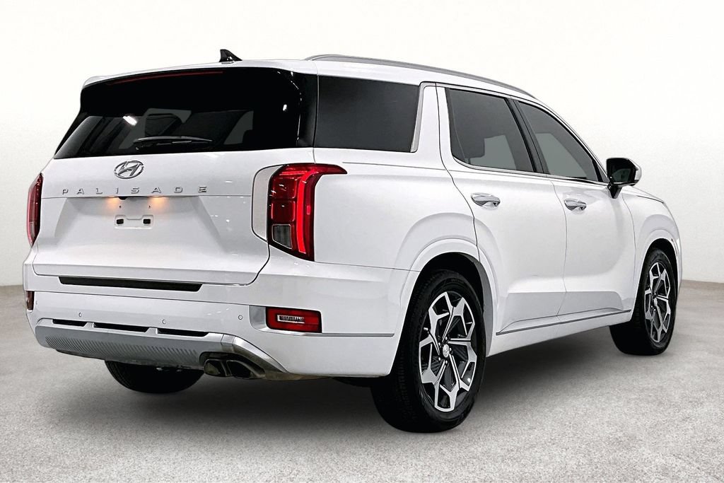 Used 2021 Hyundai Palisade Calligraphy FWD image 2