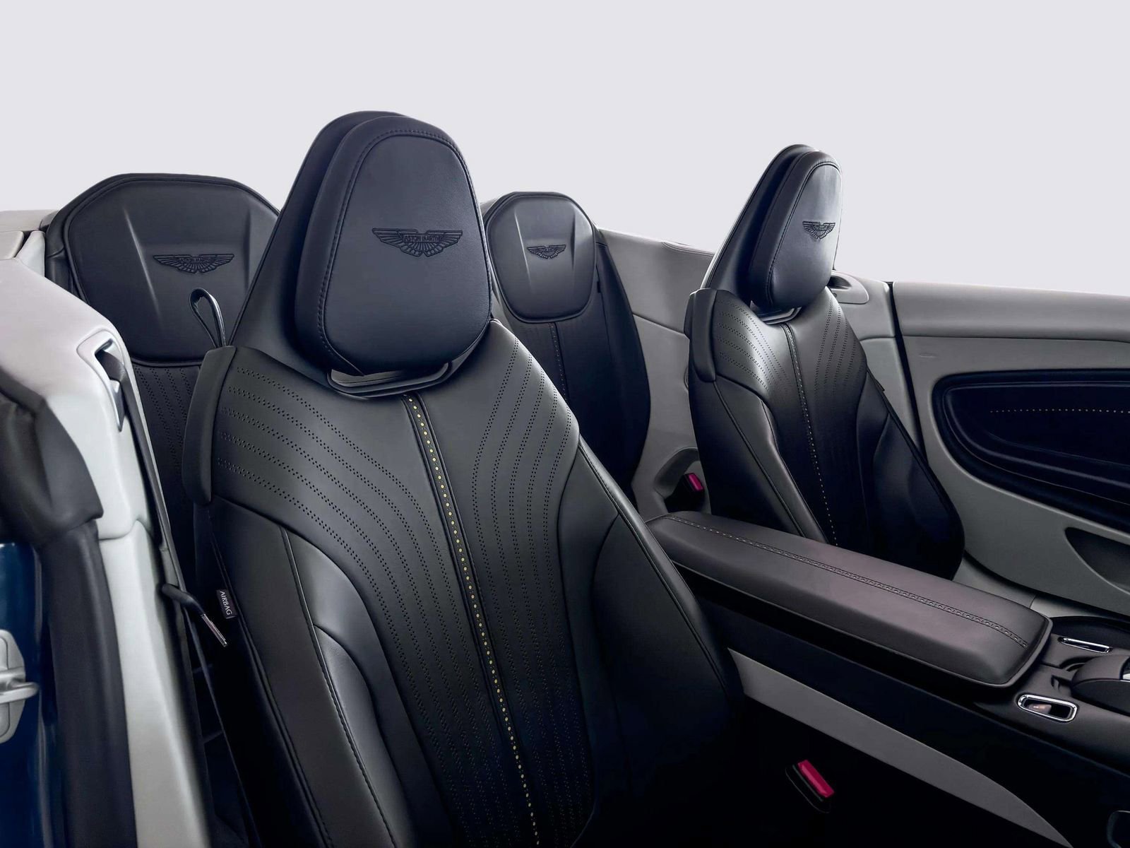 Used 2021 Aston Martin DB11 Volante image 17