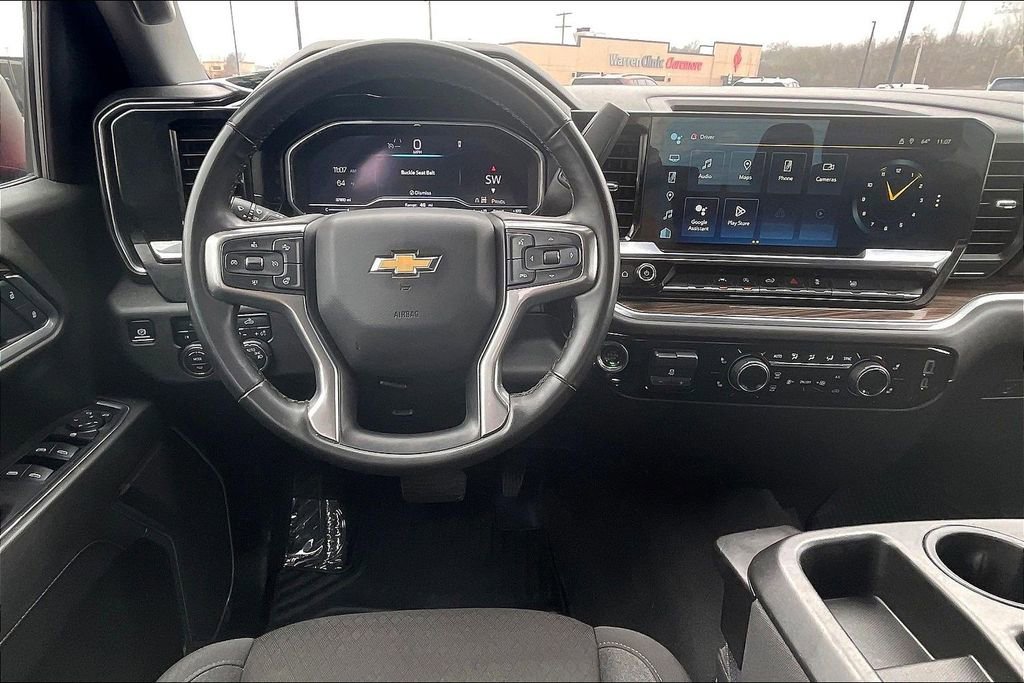 Used 2025 Chevrolet Silverado 1500 LT image 5