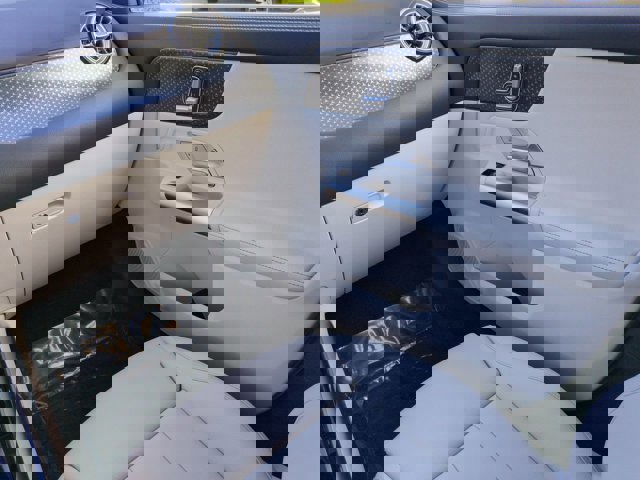 Used 2025 Mercedes-Benz GLA 250 image 17