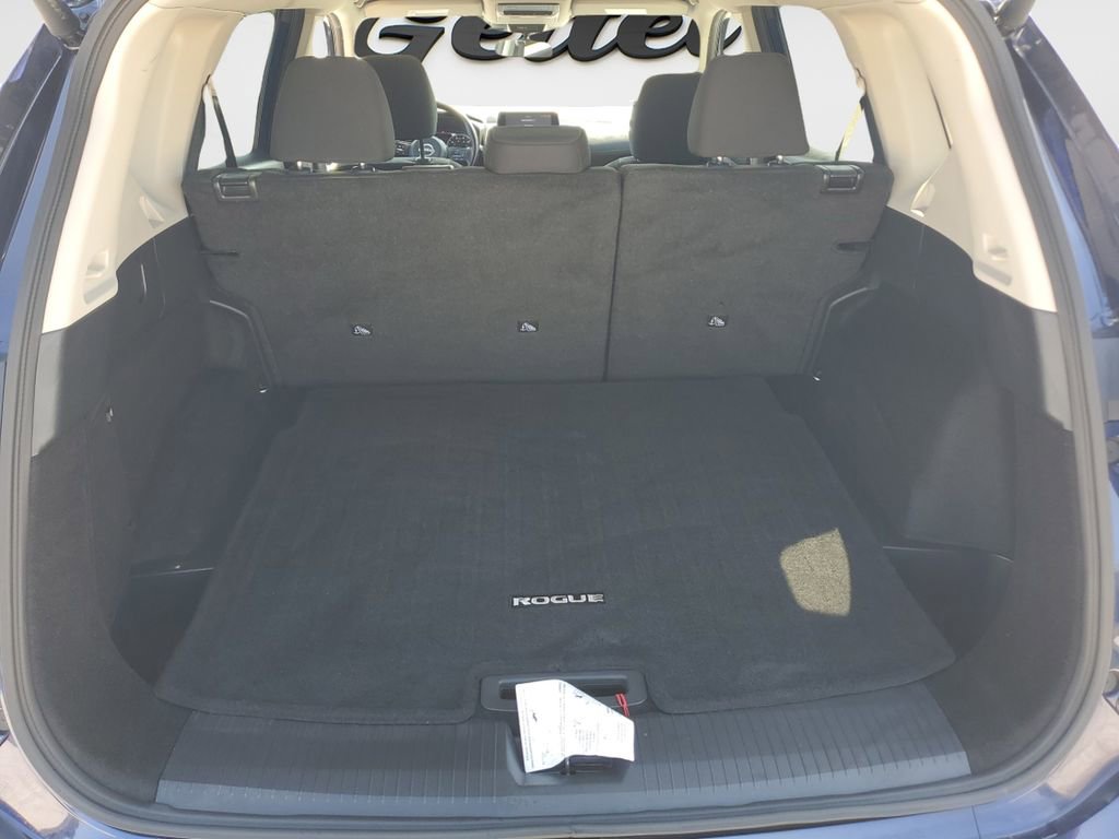 Used 2024 Nissan Rogue SV image 19