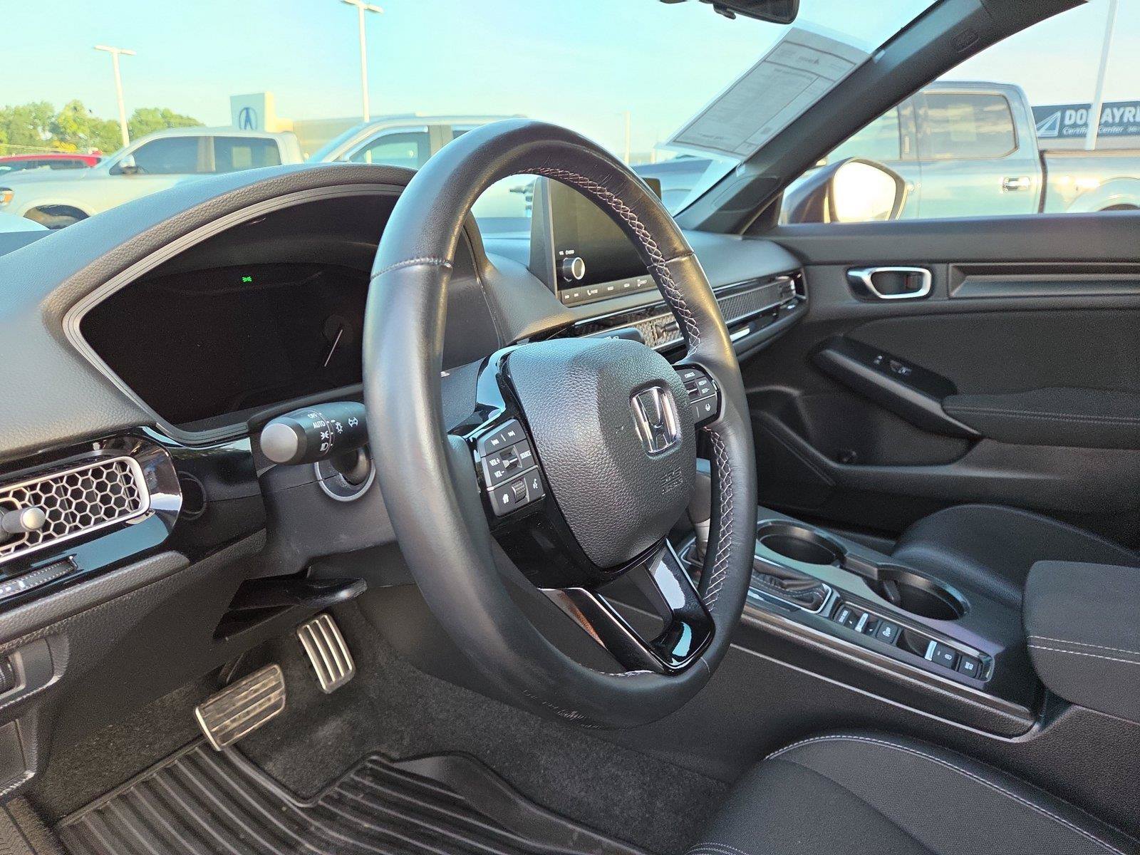 Used 2025 Honda Civic Sport image 19