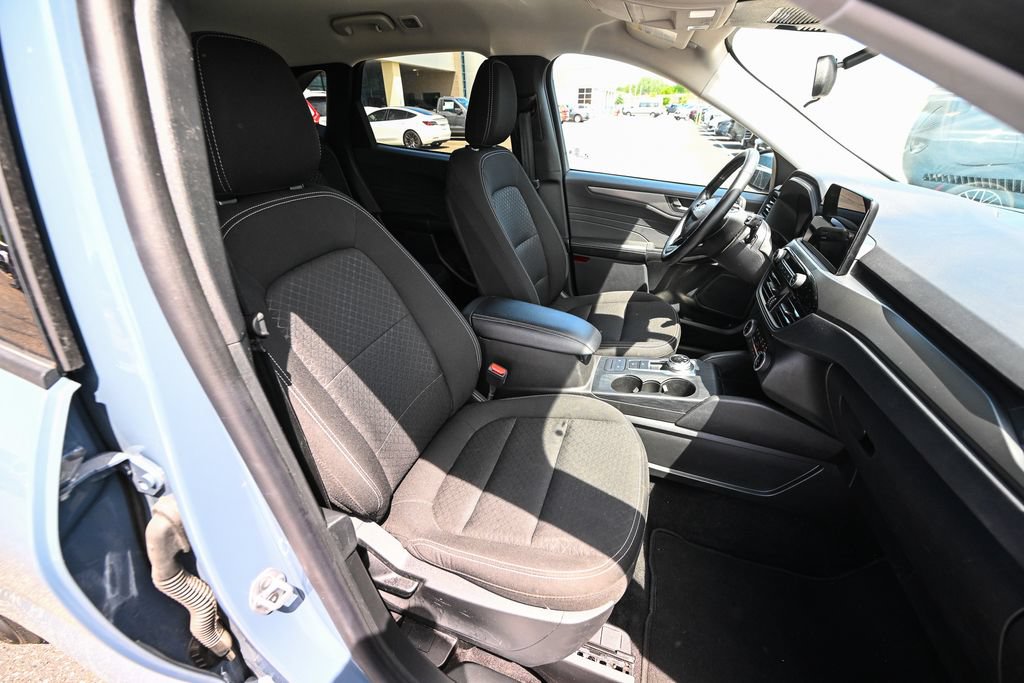 Certified 2025 Ford Escape Active w/ Cold Weather Package AWD/4WD image 25
