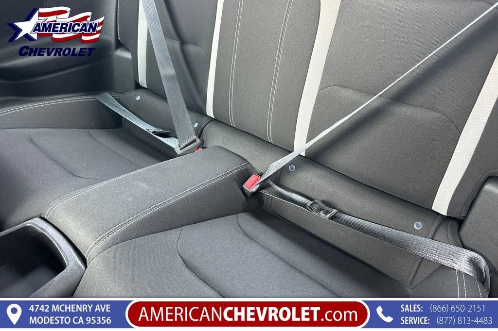 Used 2021 Chevrolet Camaro LT RWD image 15