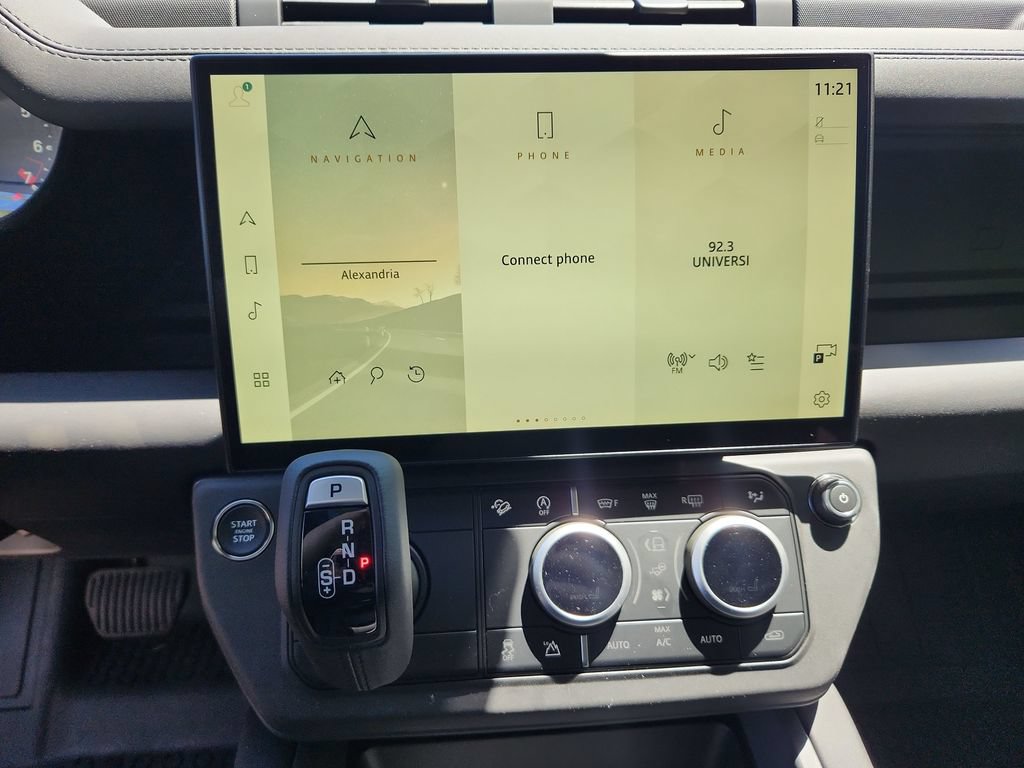 New 2026 Land Rover Defender 110 X-Dynamic SE AWD/4WD image 15