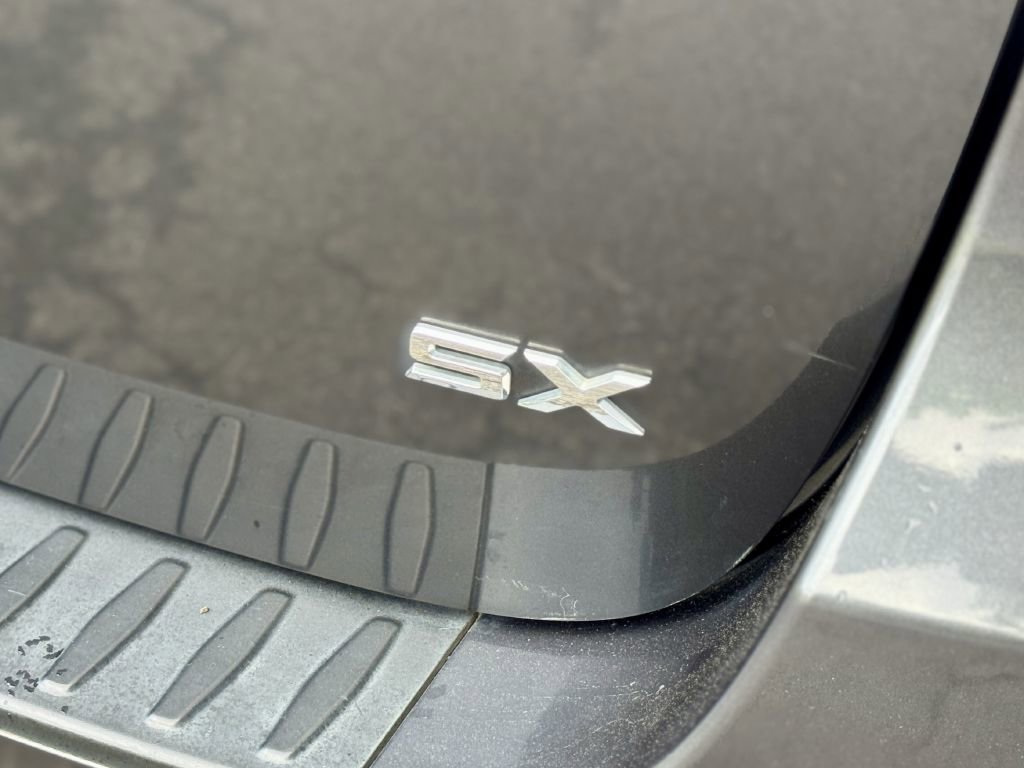 Used 2015 Kia Sedona SX FWD image 3