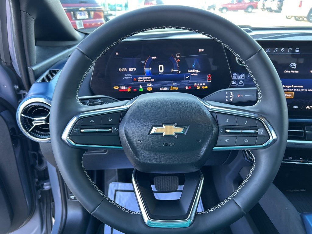 Used 2025 Chevrolet Equinox EV LT w/ Convenience Package image 18