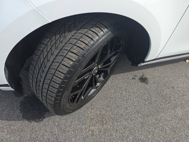 Used 2020 Land Rover Range Rover Evoque SE image 28